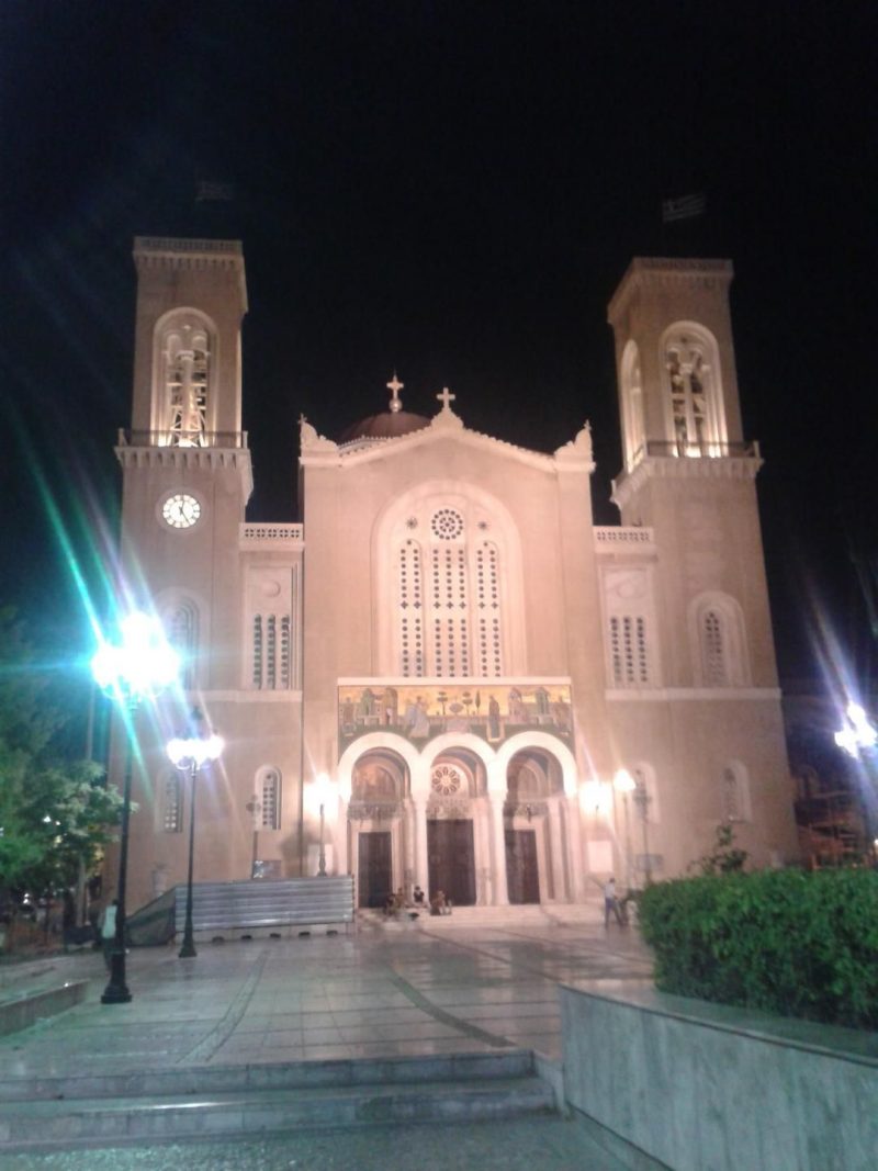 Νέος εξωτερικός φωτισμός στην Μητρόπολη Αθηνών